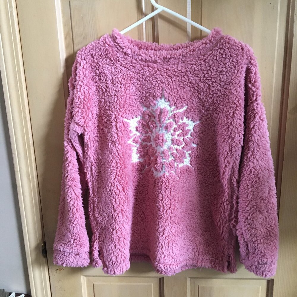 Time & Tru Sequin Snowflake Fluffy Furry Sweatshirt Size M
